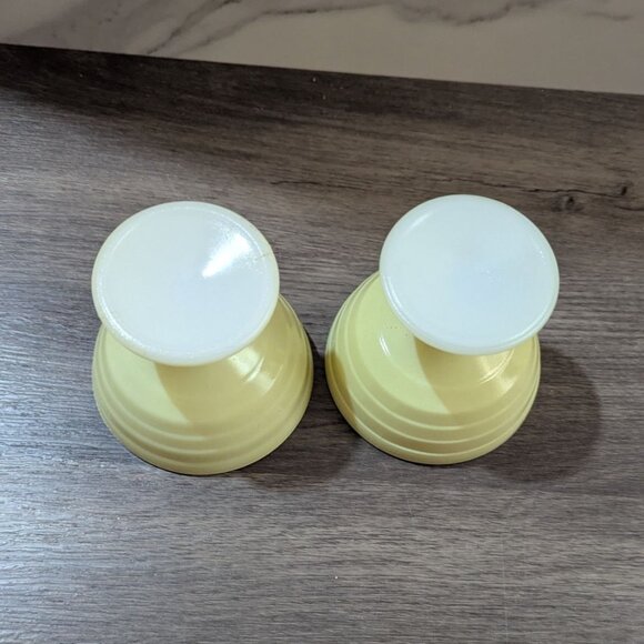 Hazel Atlas Pair Of Vintage Yellow Sherbet Cups Pedestal Design Retro Tableware - Picture 4 of 6